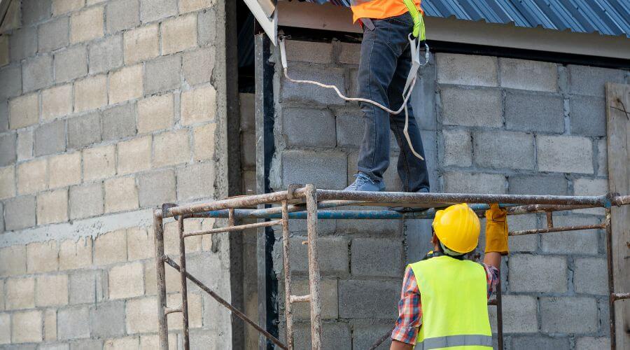 Expert Emergency Roof Repairs services in Fontana, WI